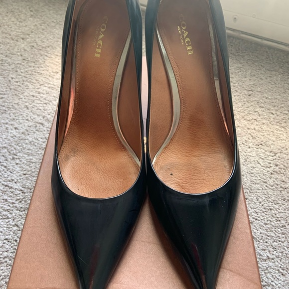 Shoes - Picture 3 of 4